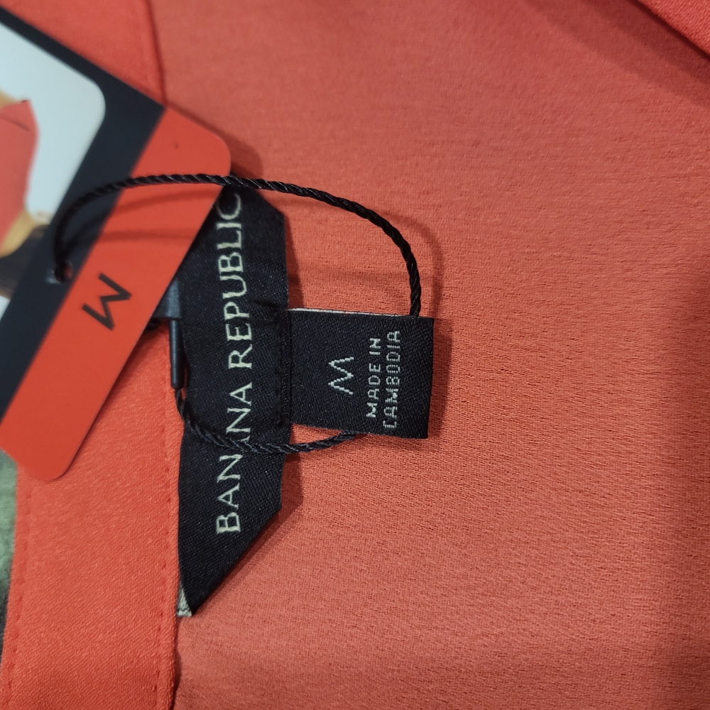 Banana Republic Orange V-Neck Blouse - Picture 2 of 2
